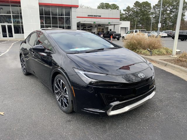 New 2026 Toyota Prius Plug-In Hybrid FWD image 2