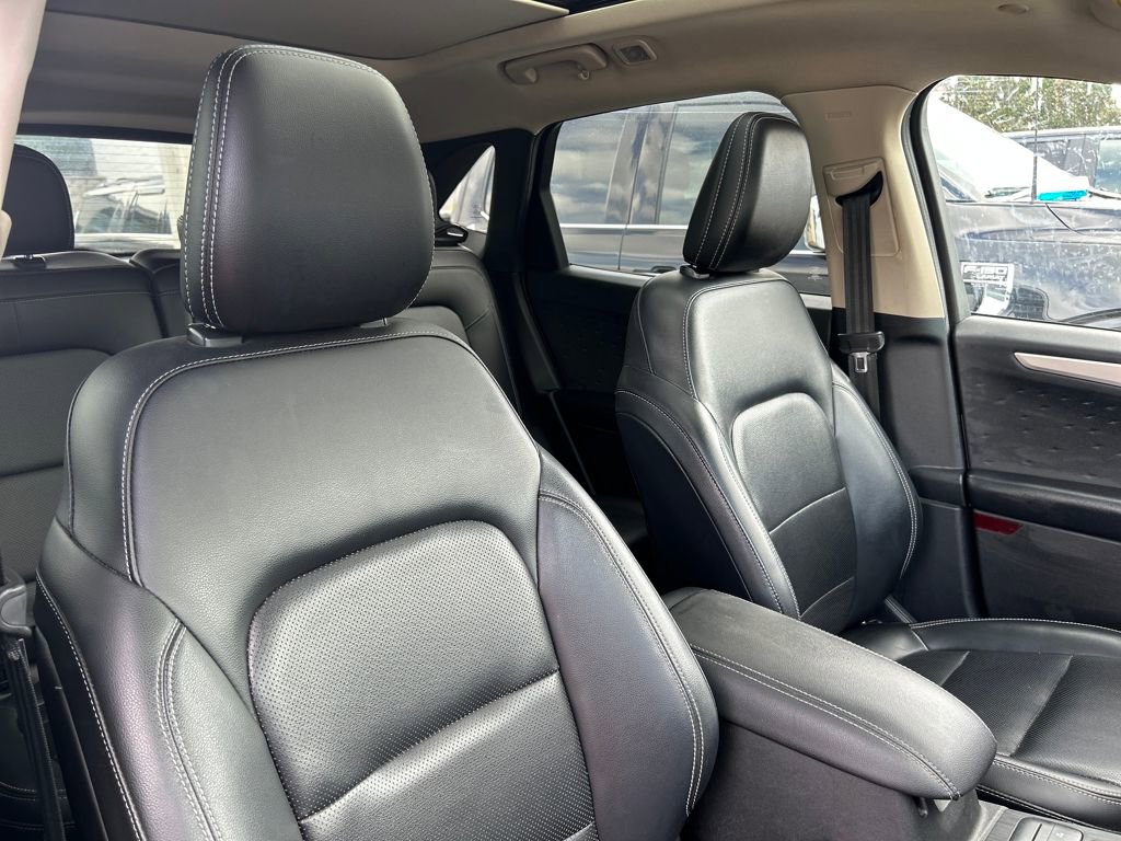 Used 2020 Ford Escape SEL image 15