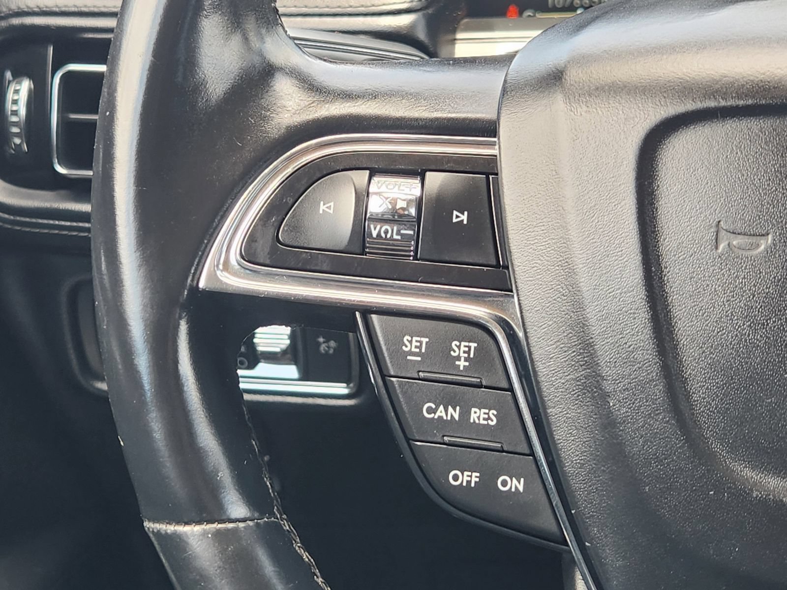 Used 2021 Lincoln Nautilus Reserve AWD/4WD image 31