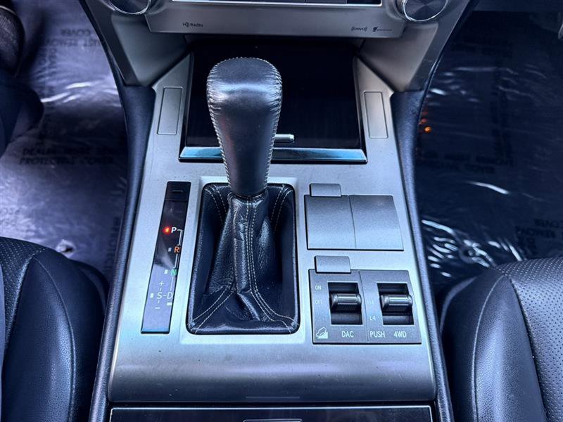 Used 2015 Lexus GX 460 4WD w/NAVIGATION SYSTEM & SUNR image 34