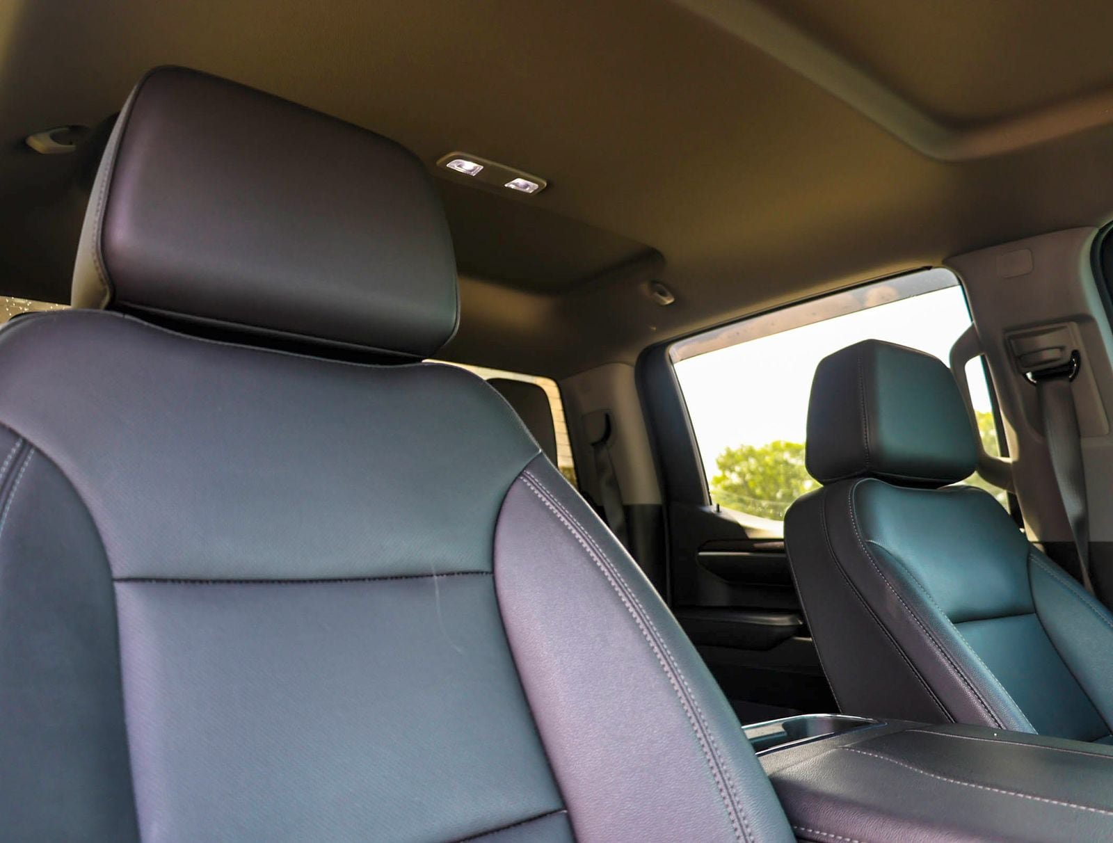 Used 2023 GMC Sierra 1500 SLT w/ SLT Premium Package RWD image 13