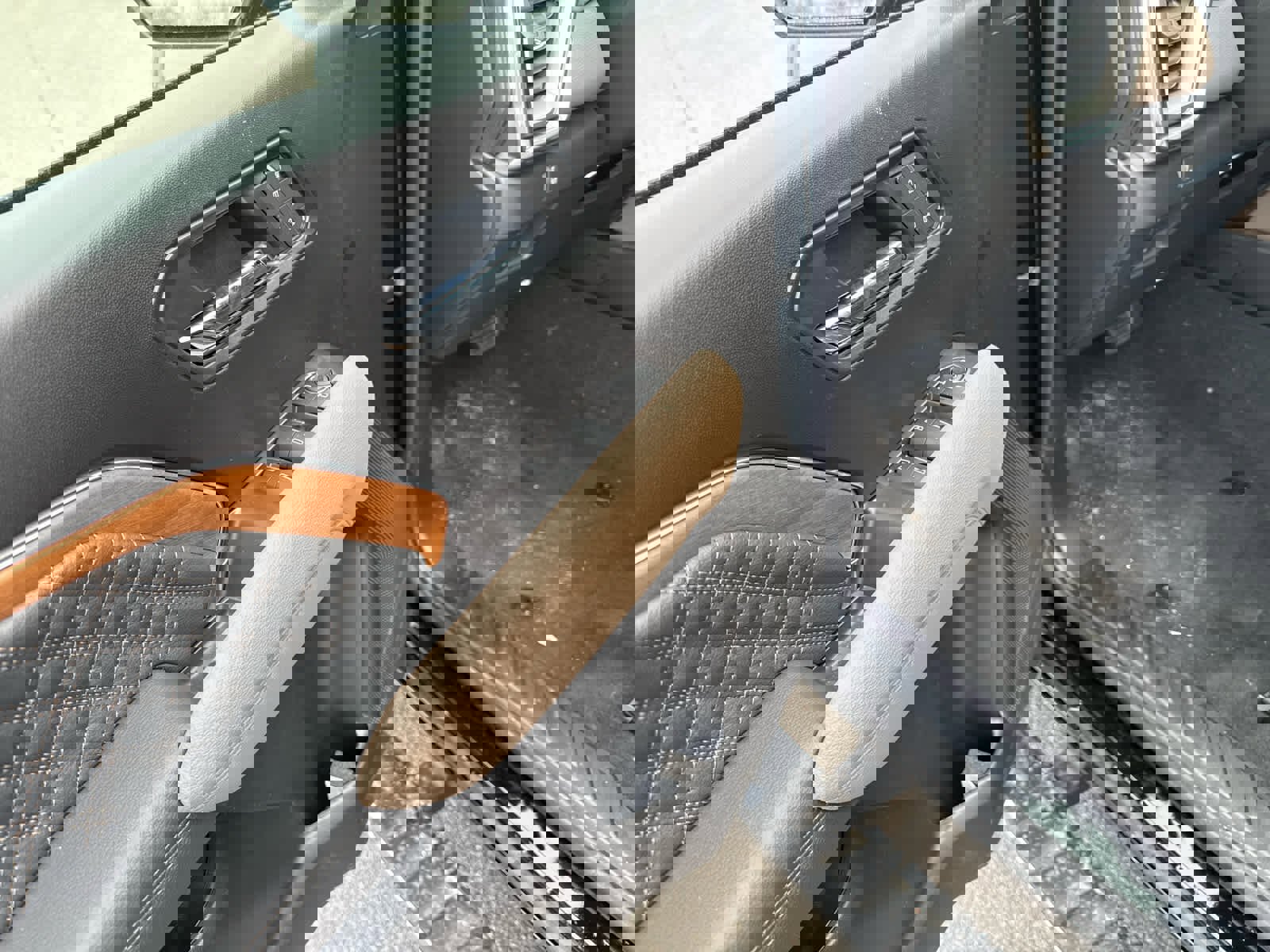 New 2026 GMC Canyon Denali image 12