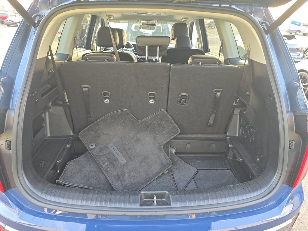 Used 2025 Kia Telluride S FWD image 17