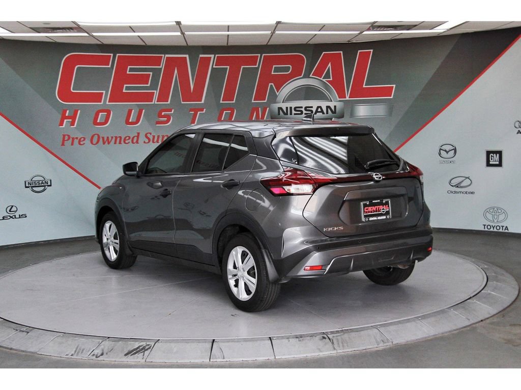 Used 2025 Nissan Kicks Play S FWD image 4