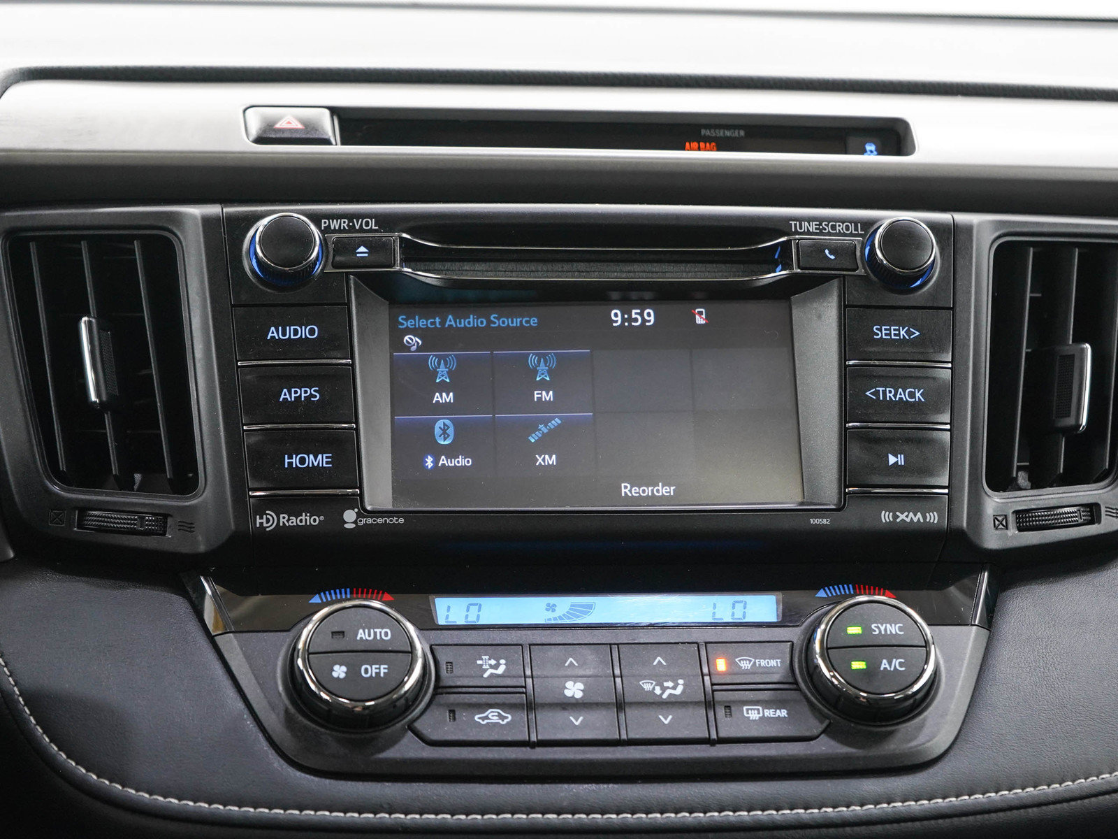 Used 2016 Toyota RAV4 XLE AWD/4WD image 18