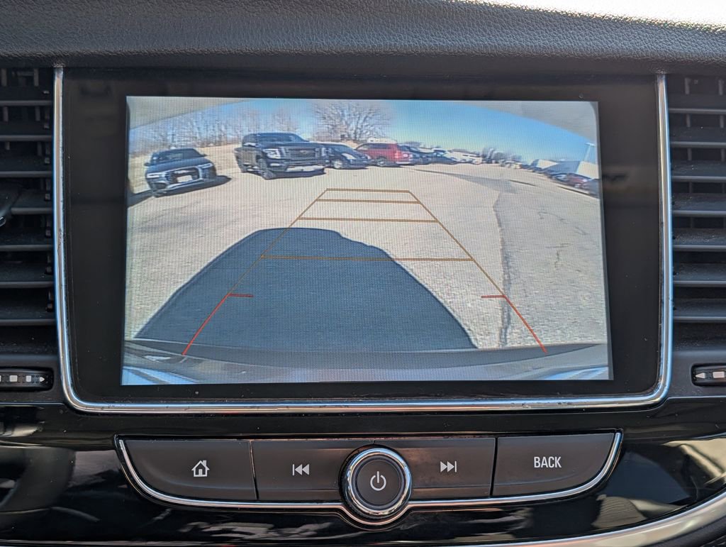 Used 2021 Buick Encore Preferred AWD/4WD image 27