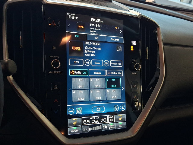 Used 2023 Subaru Ascent Limited w/ Technology Package AWD/4WD image 19