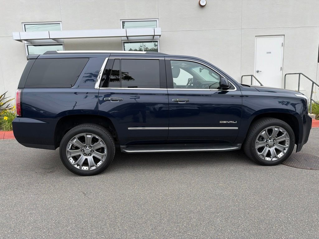 Used 2017 GMC Yukon Denali w/ Open Road Package AWD/4WD image 8