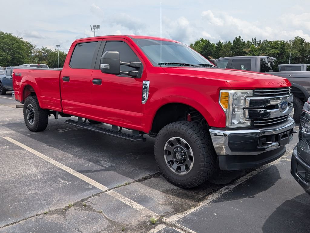 Used 2017 Ford F250 XL w/ Power Equipment Group AWD/4WD image 5