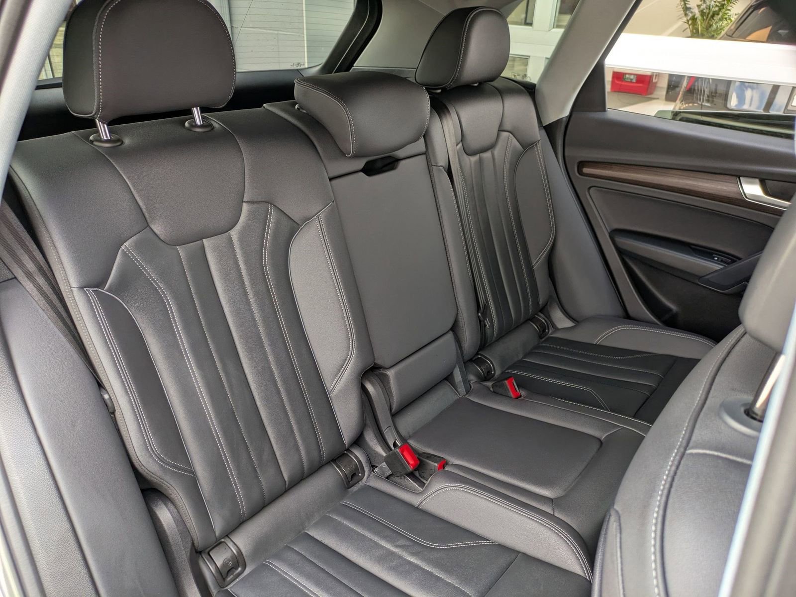 Used 2023 Audi Q5 e Premium w/ Convenience Package image 29