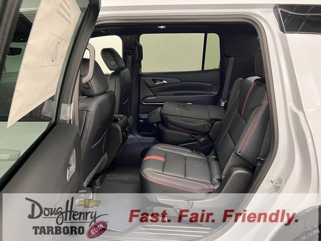 New 2026 Chevrolet Traverse RS w/ LPO, Floor Liner Package FWD image 35