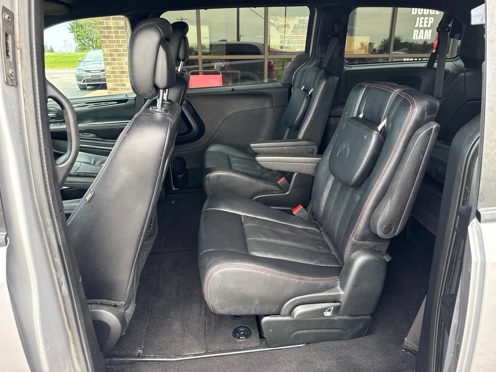 Used 2018 Dodge Grand Caravan GT FWD image 19