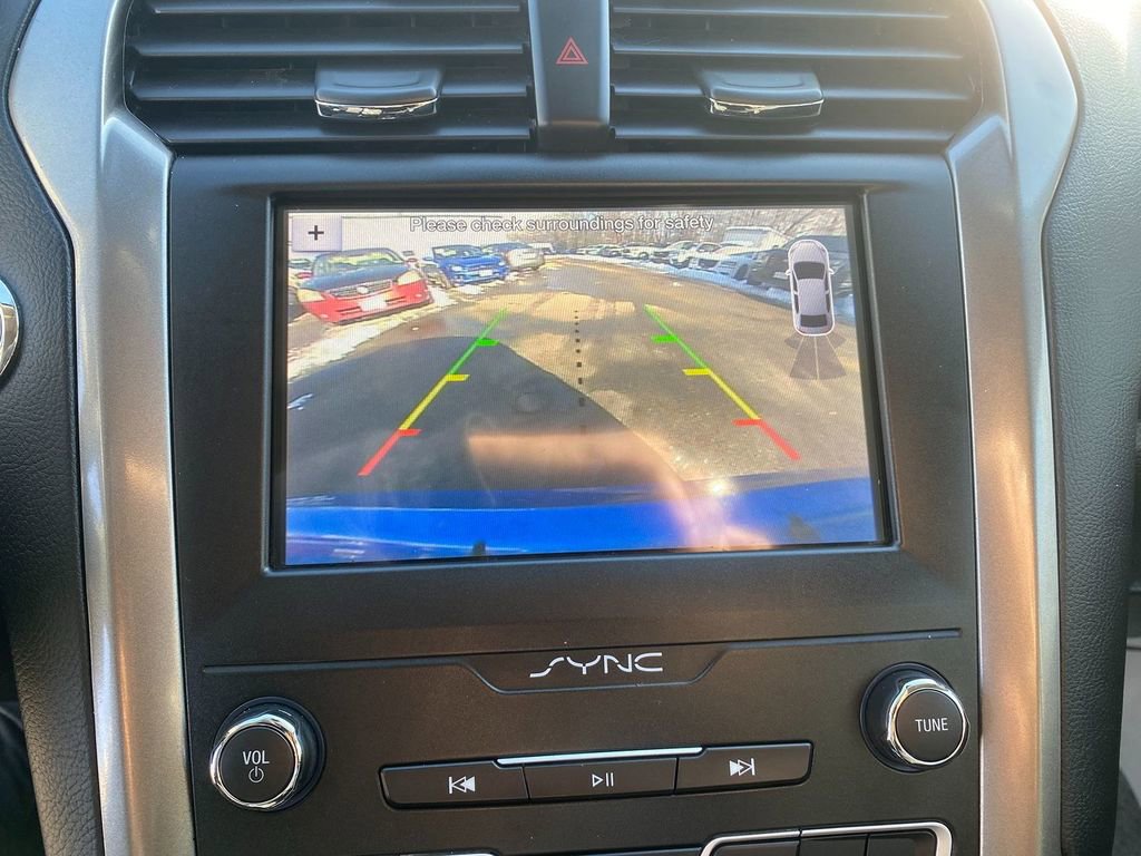 Used 2019 Ford Fusion SE image 21