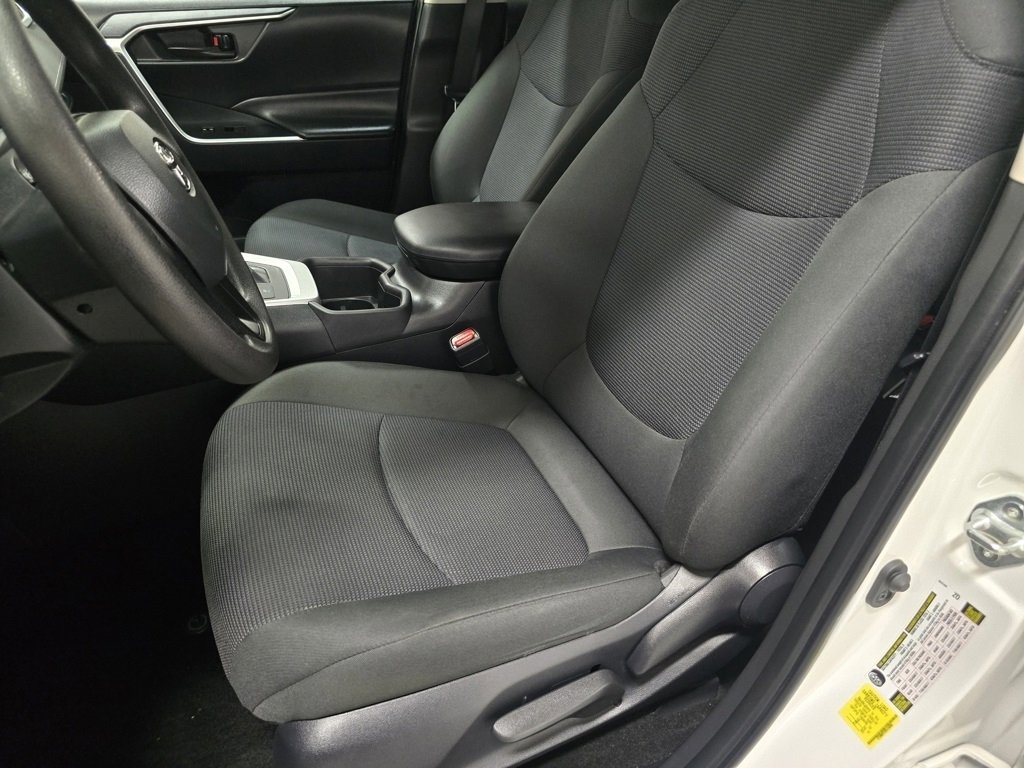 Used 2024 Toyota RAV4 LE image 23
