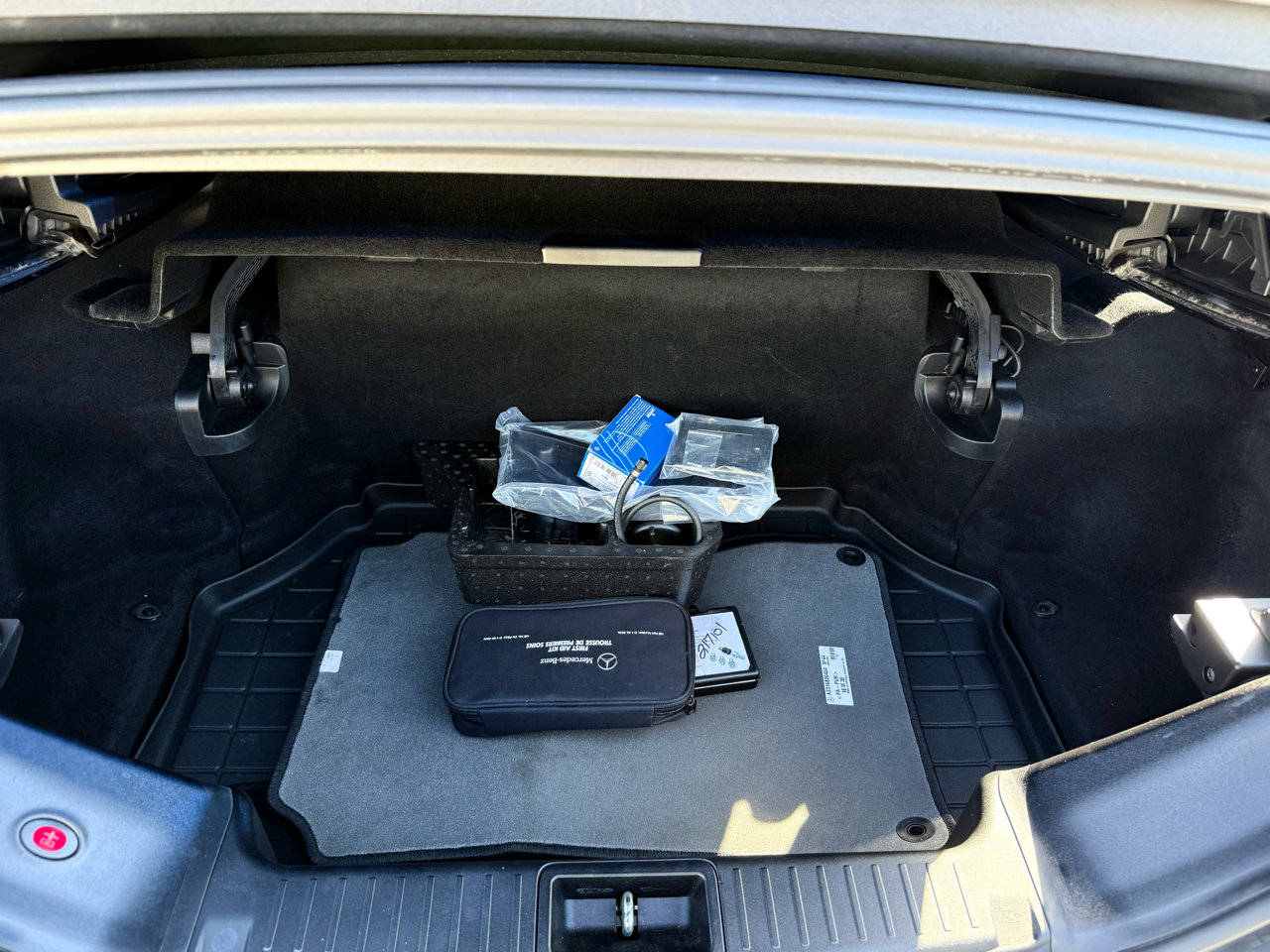 Used 2017 Mercedes-Benz SL 63 AMG AMG SL 63 Roadster image 36