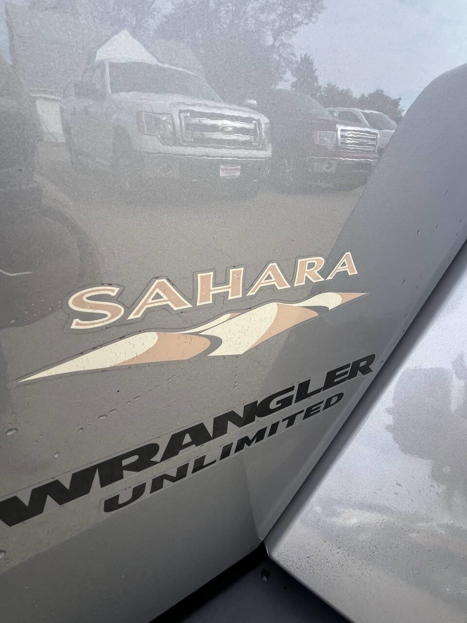 Used 2015 Jeep Wrangler Unlimited Sahara w/ Dual Top Group image 28
