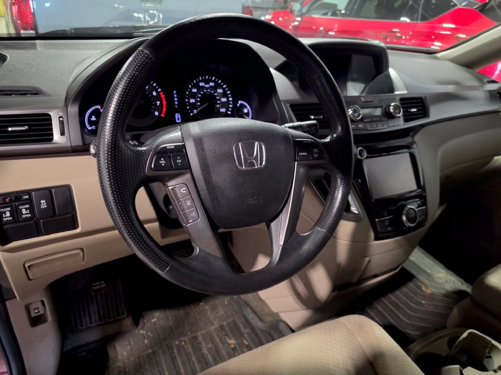 Used 2014 Honda Odyssey EX image 4