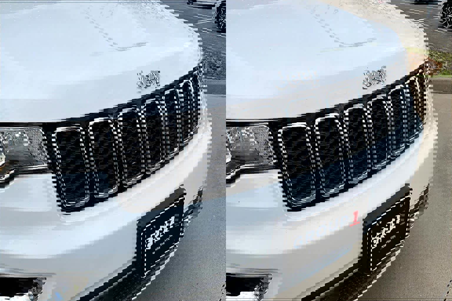 Used 2021 Jeep Grand Cherokee Limited w/ Trailer Tow Group IV image 28