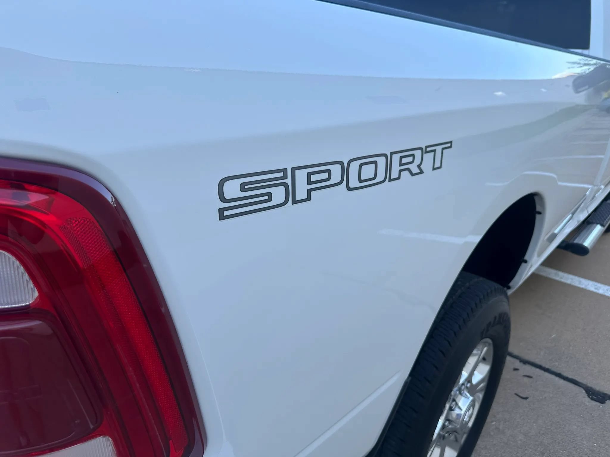 Used 2022 RAM 2500 Big Horn w/ Level C Equiment Group AWD/4WD image 11