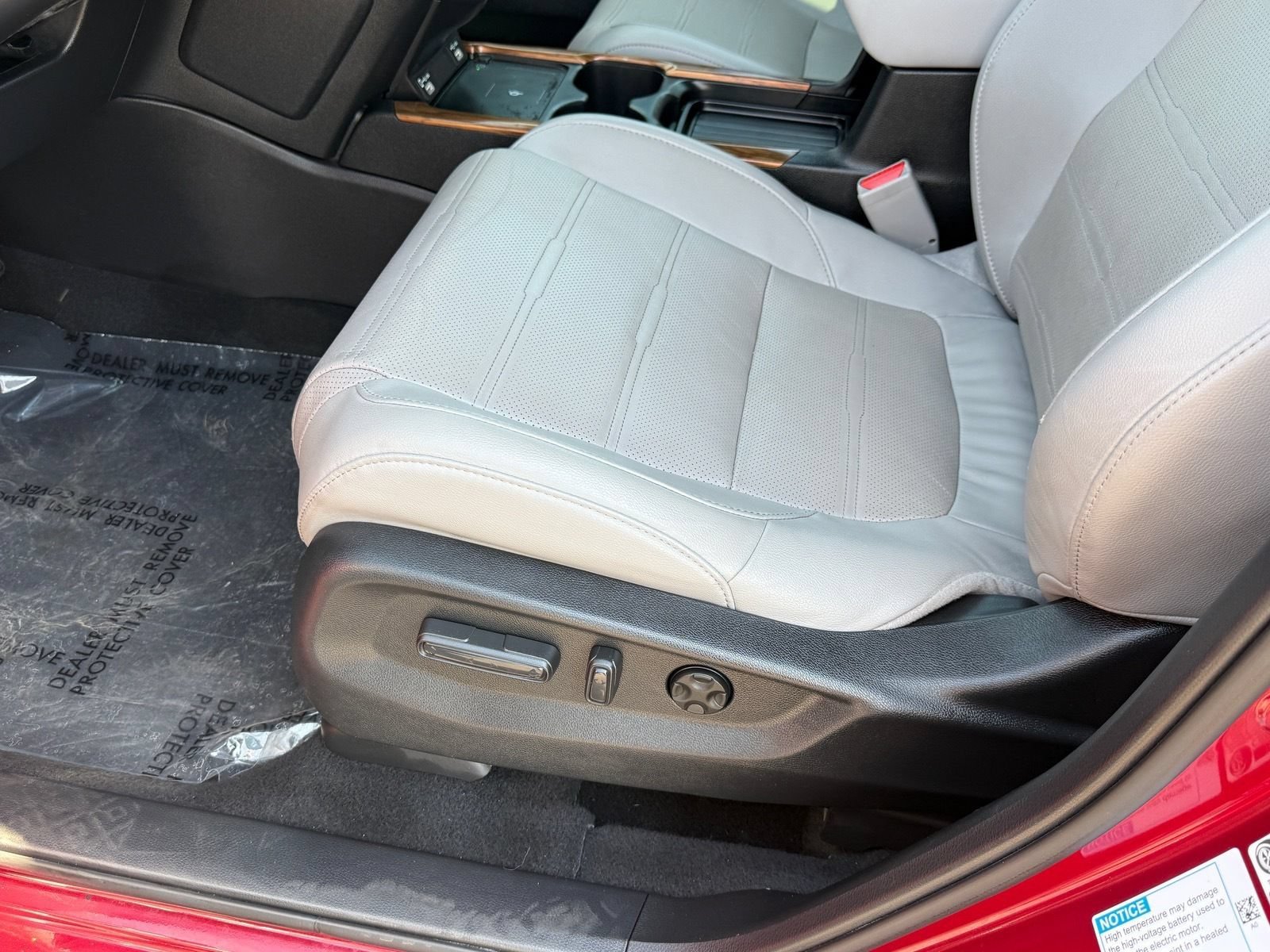 Used 2022 Honda CR-V Touring image 14