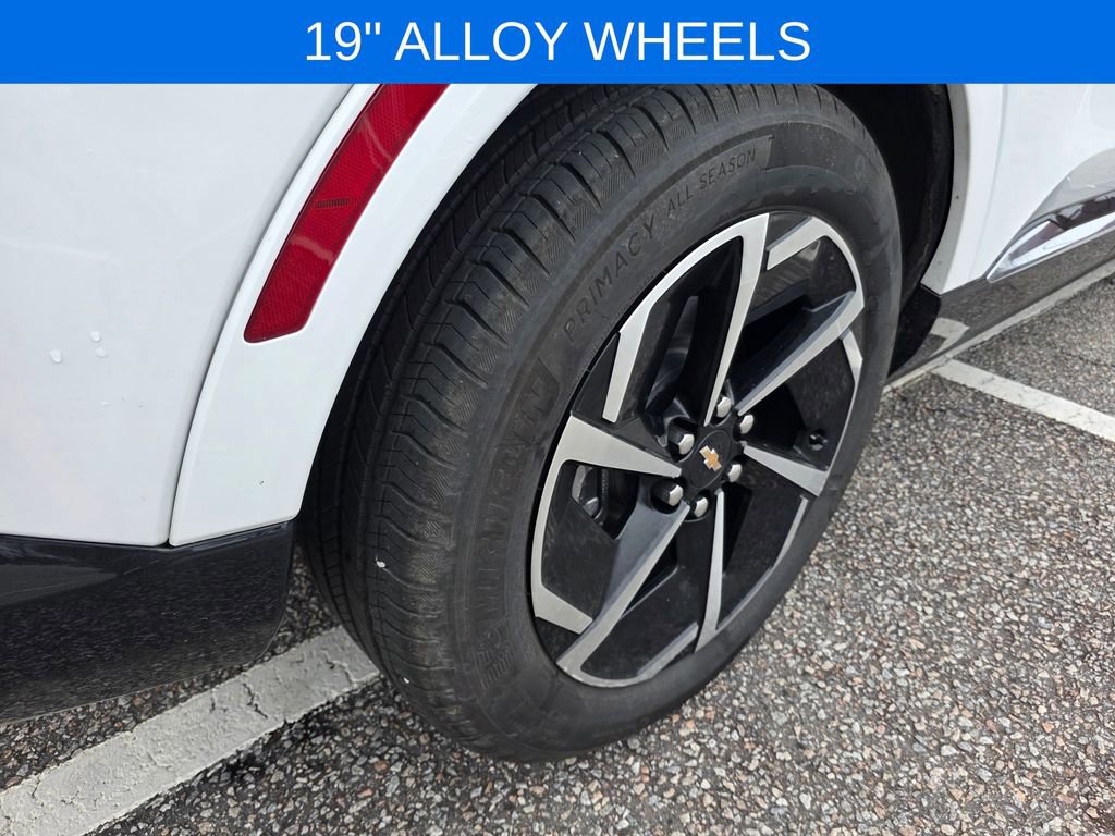 Certified 2025 Chevrolet Equinox EV LT image 33