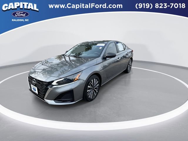 Used 2024 Nissan Altima 2.5 SV FWD image 4