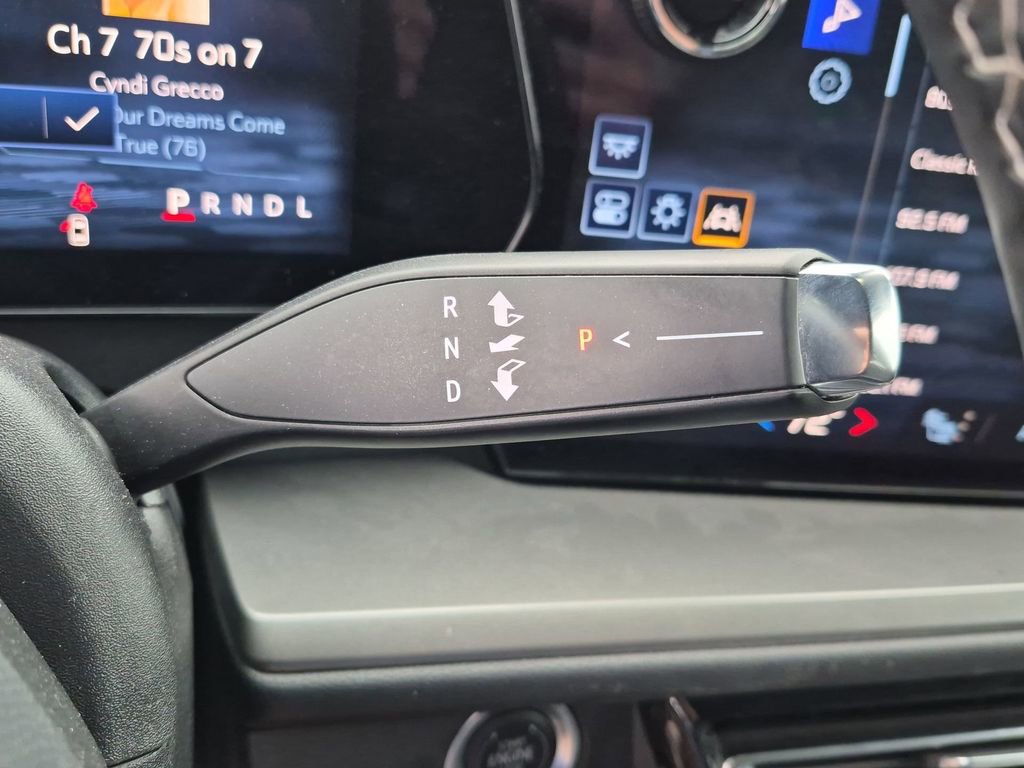 Certified 2025 Chevrolet Traverse LT image 19