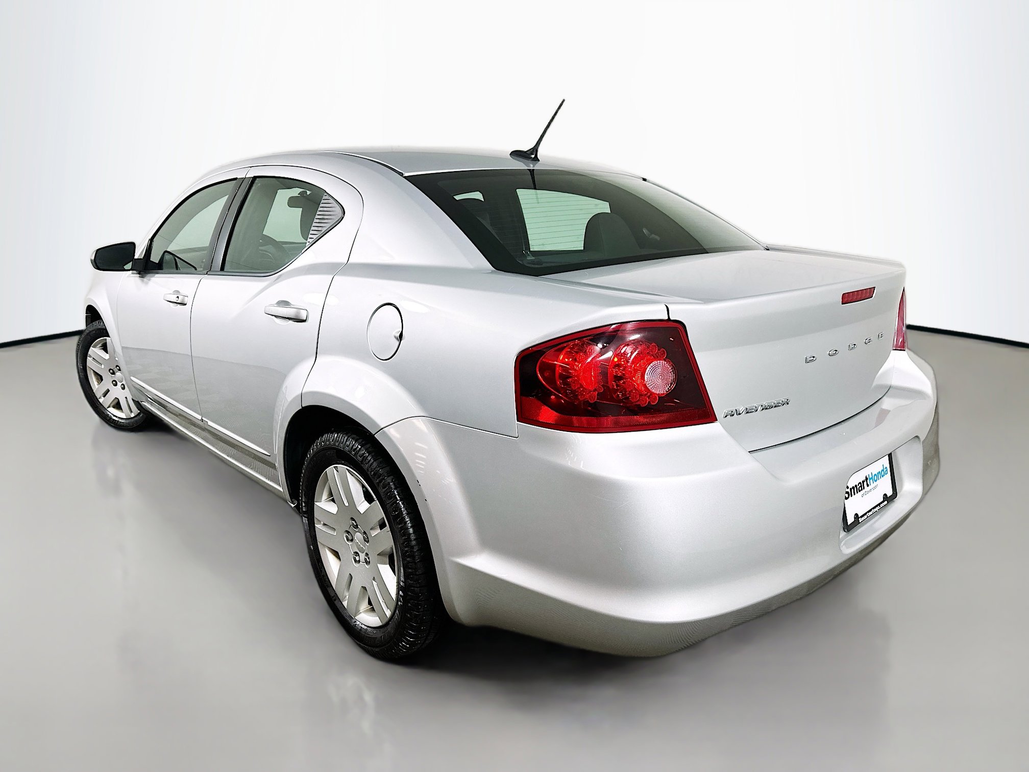Used 2011 Dodge Avenger Express image 5