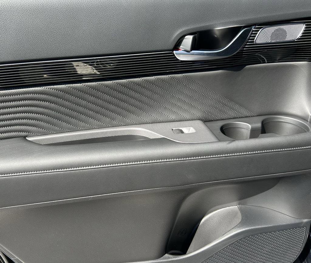 Used 2025 Hyundai Palisade Calligraphy image 17