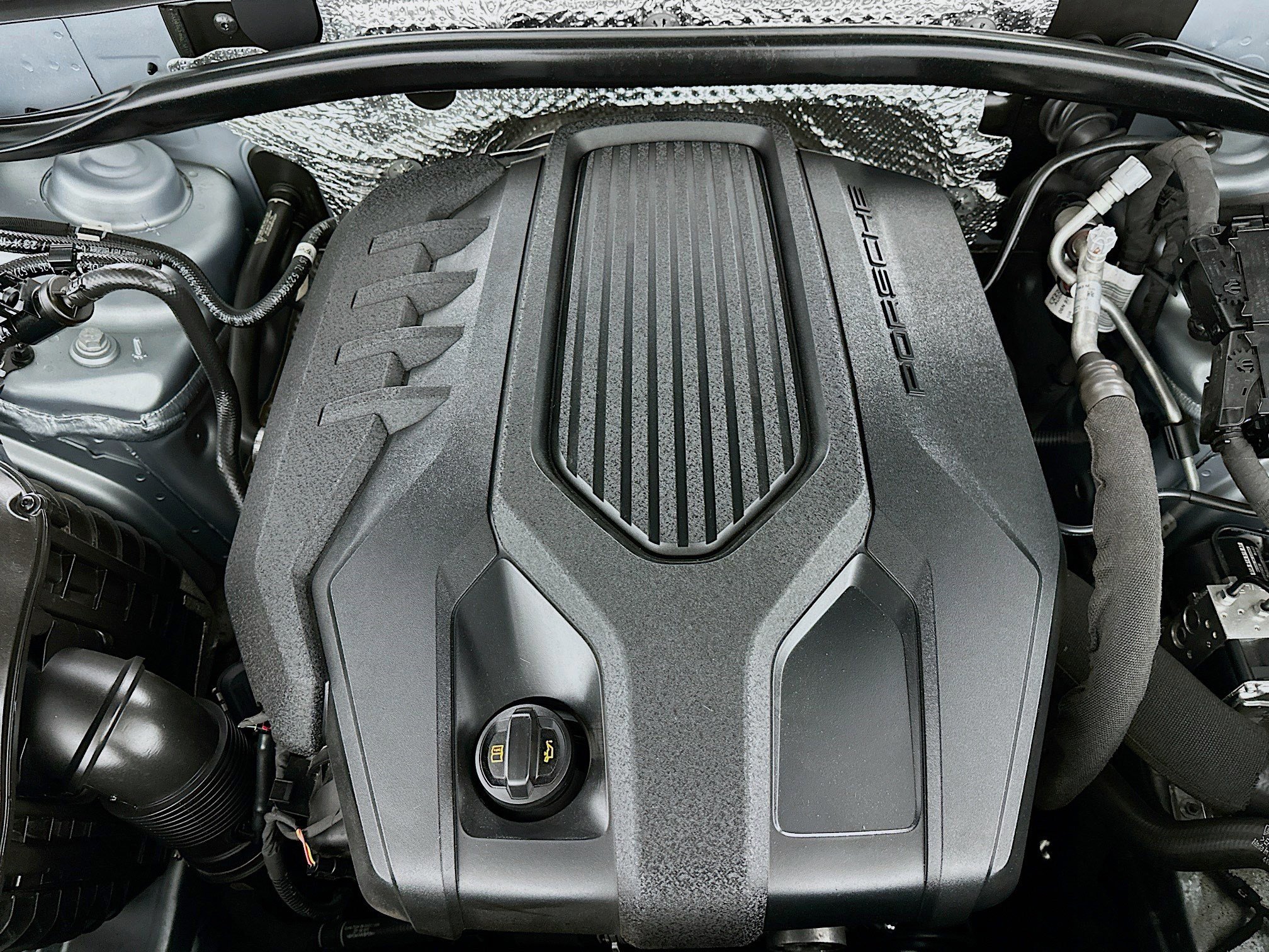 Used 2024 Porsche Macan AWD/4WD image 31