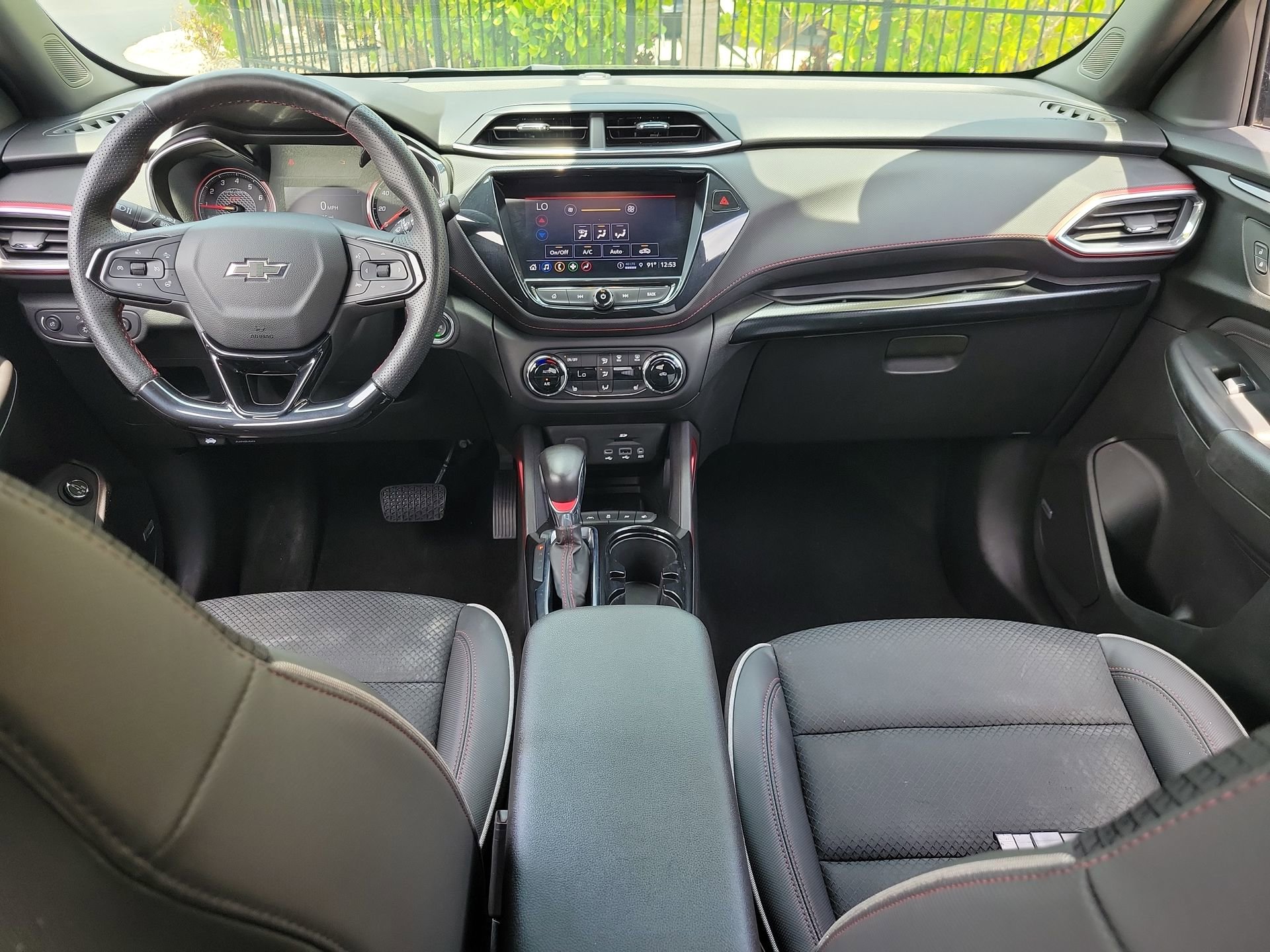 Used 2022 Chevrolet TrailBlazer RS w/ Sun and Liftgate Package FWD image 14