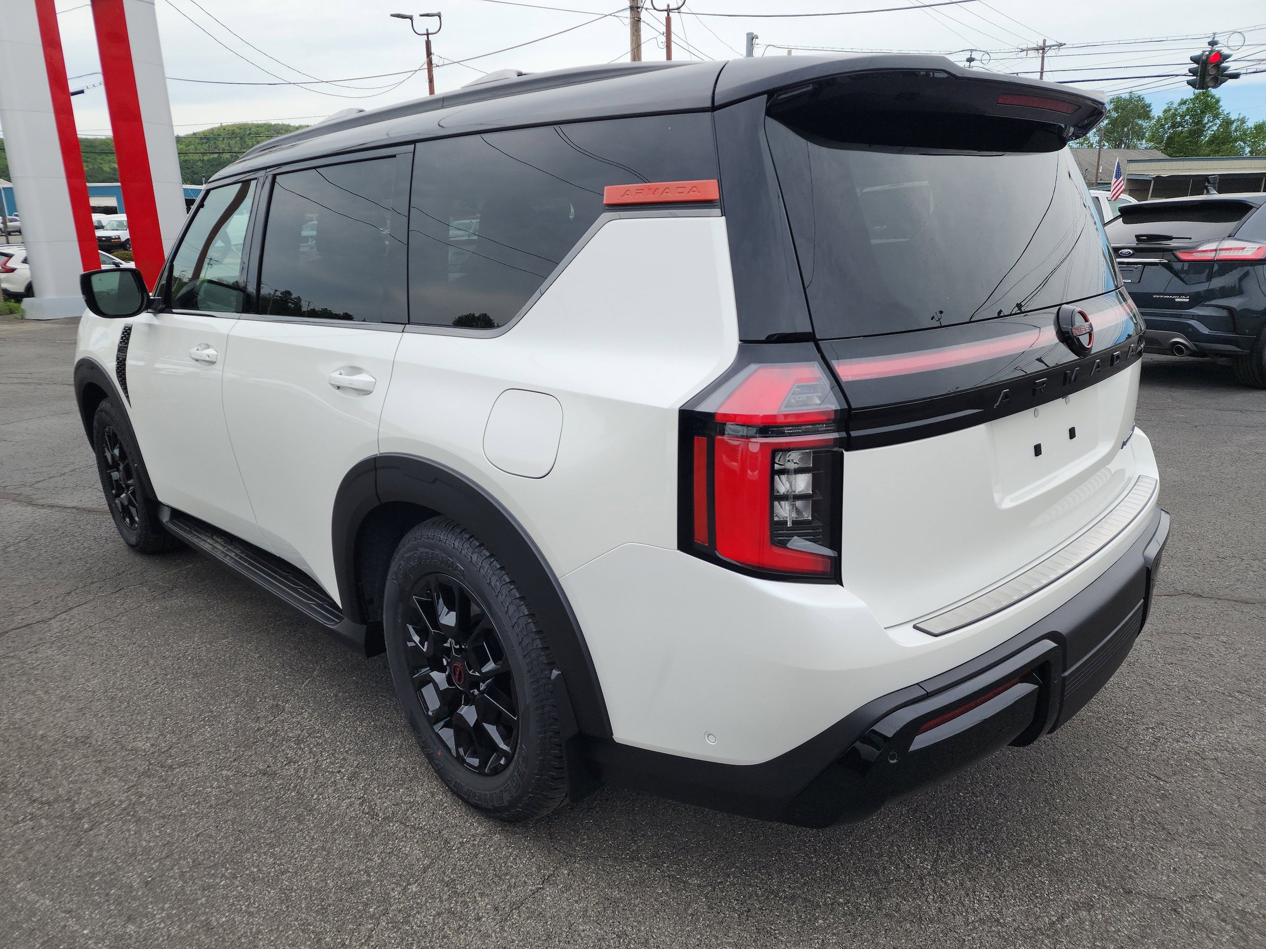 New 2026 Nissan Armada PRO-4X AWD/4WD image 6