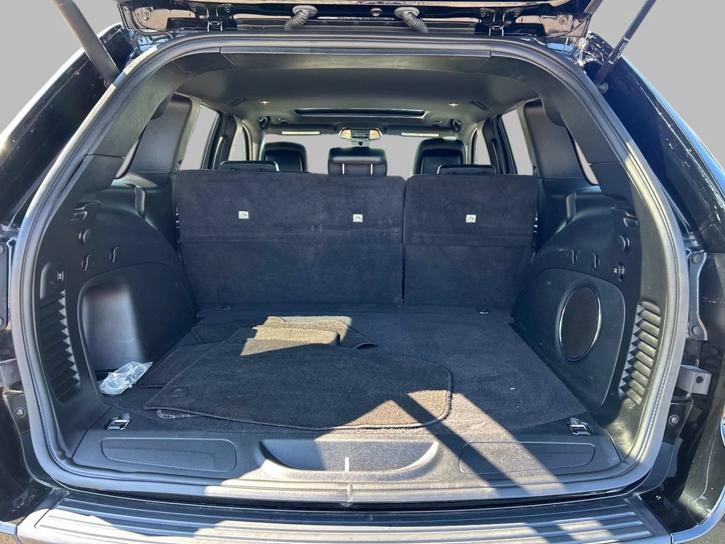 Used 2021 Jeep Grand Cherokee Laredo X AWD/4WD image 11