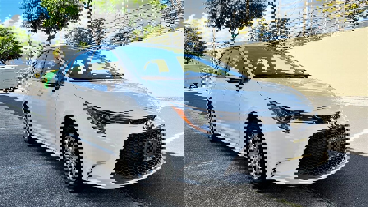 Used 2022 Toyota Corolla LE image 7