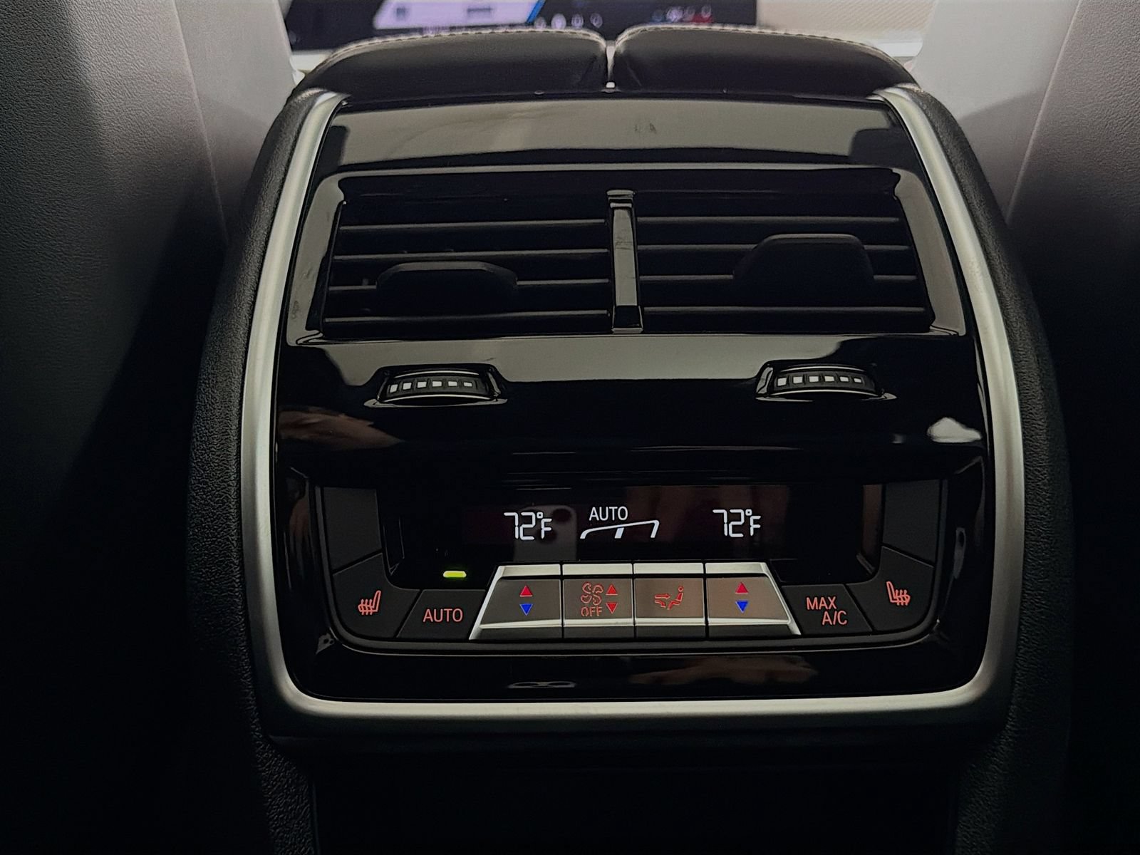 New 2026 BMW X5 M Competition w/ Executive Package AWD/4WD image 28