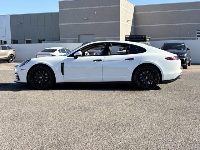 Used 2018 Porsche Panamera RWD image 30
