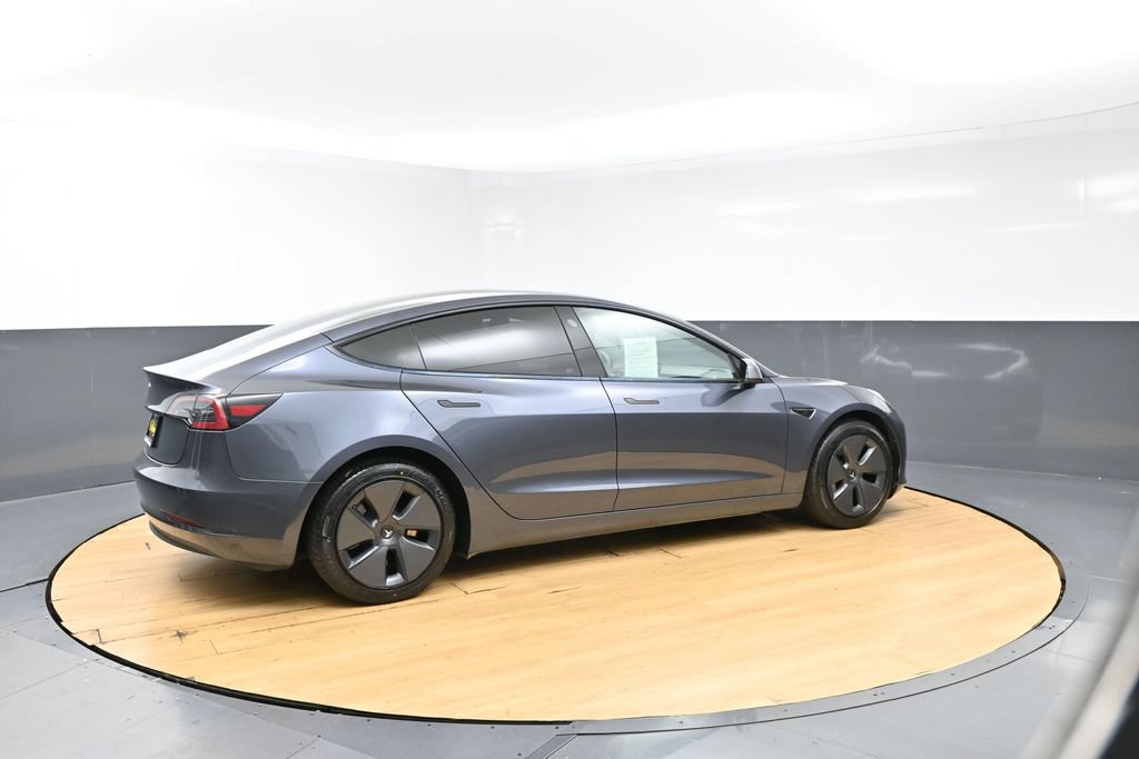 Used 2023 Tesla Model 3 Standard Range RWD image 5
