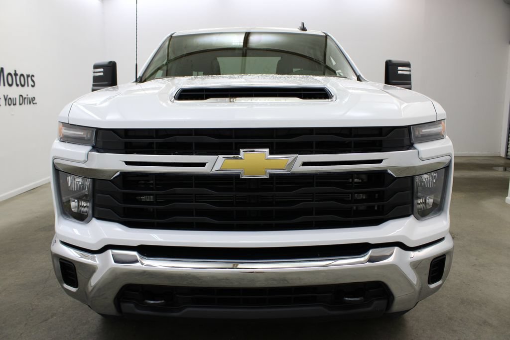 Used 2026 Chevrolet Silverado 2500 LT AWD/4WD image 7