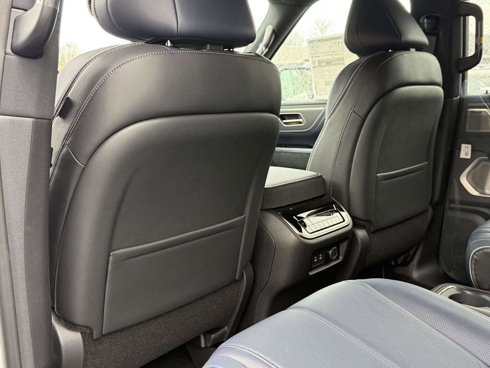 New 2026 INFINITI QX80 4WD image 23