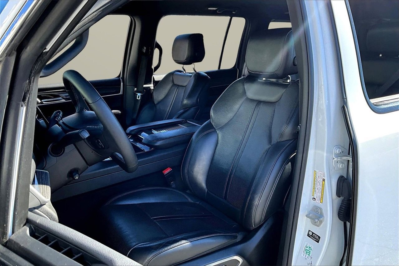 Used 2022 Jeep Wagoneer Series III image 20