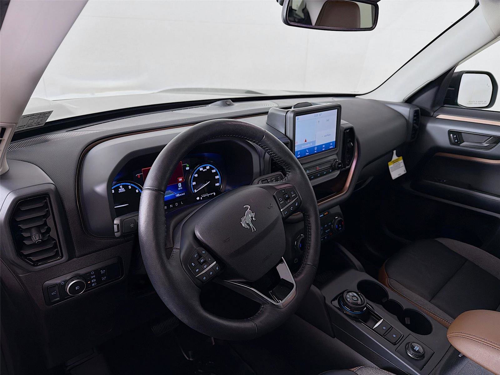 Used 2023 Ford Bronco Sport Outer Banks w/ Tech Package AWD/4WD image 9