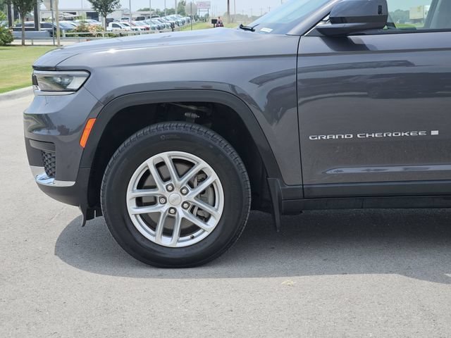 Used 2024 Jeep Grand Cherokee L Laredo w/ MOPAR Finishing Package AWD/4WD image 10