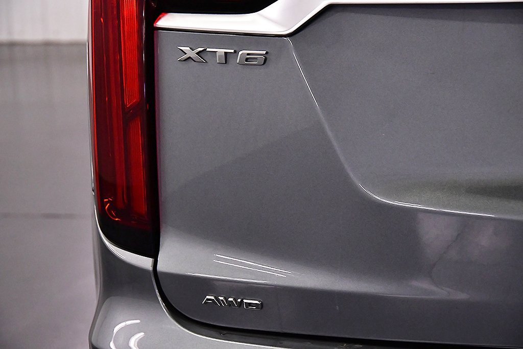 Used 2021 Cadillac XT6 Premium Luxury image 10