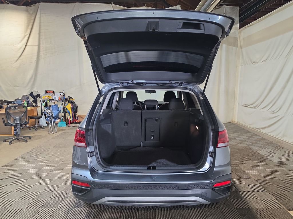 Used 2022 Volkswagen Taos S FWD image 19