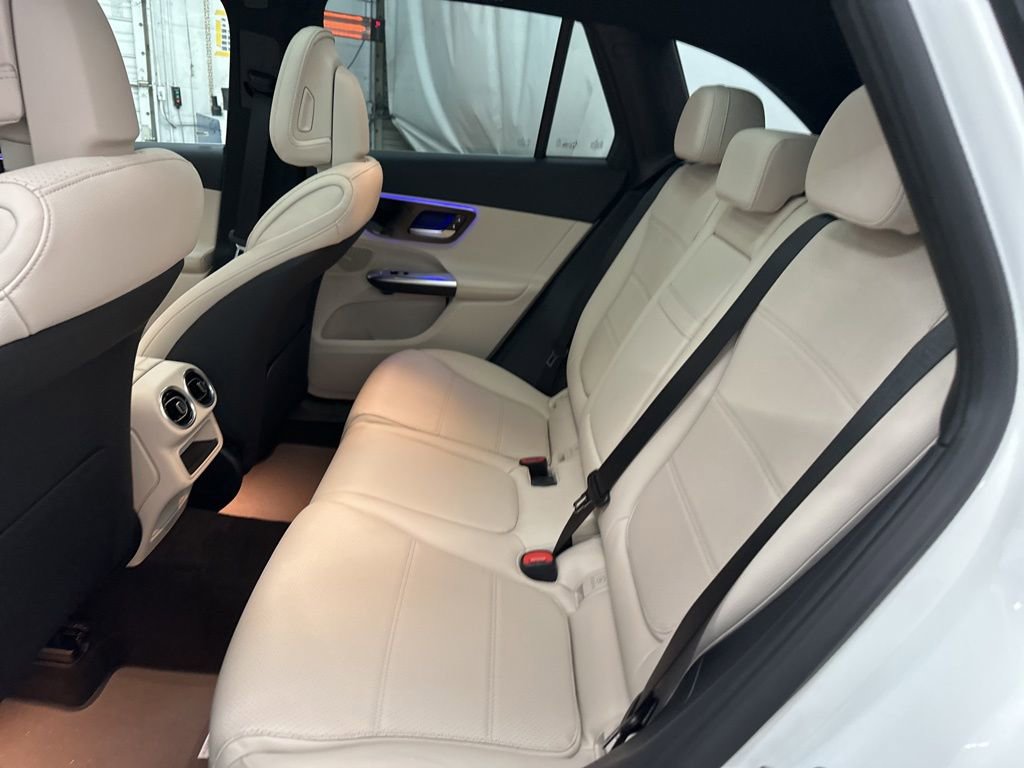 New 2026 Mercedes-Benz GLC 300 image 22