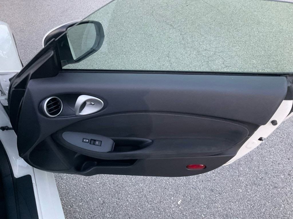 Used 2020 Nissan 370Z Touring Sport image 27
