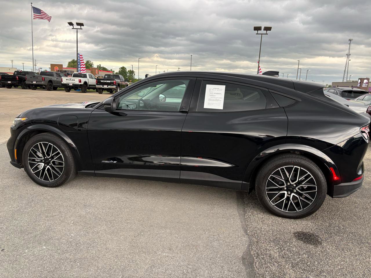 Used 2025 Ford Mustang Mach-E Premium image 6
