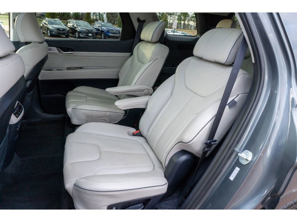 Used 2024 Hyundai Palisade Calligraphy image 14