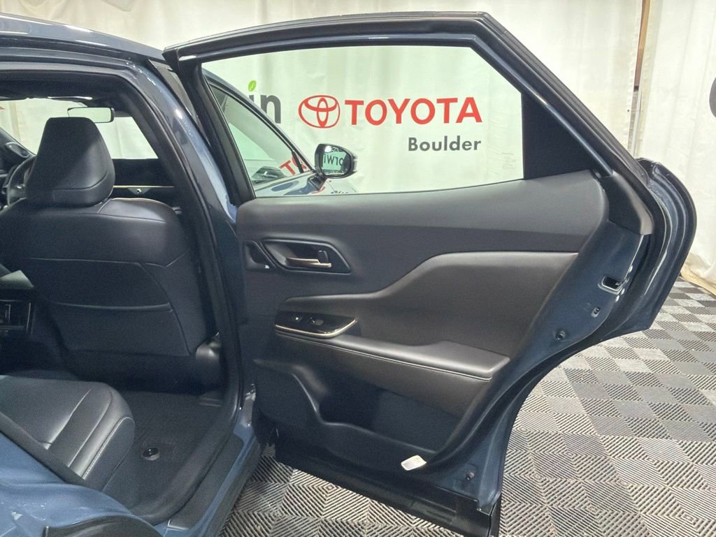 Used 2025 Toyota Crown AWD/4WD image 13