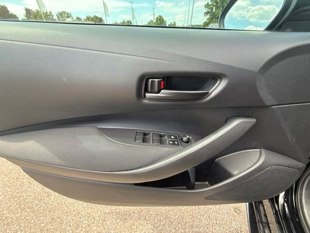 Used 2024 Toyota Corolla LE FWD image 25